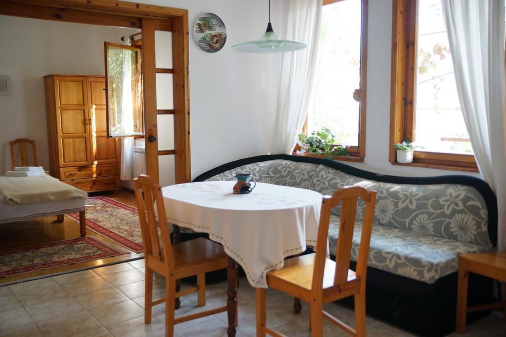 Guest House Barbov Obzor Rom bilde